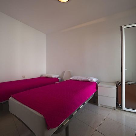 Inmosantos Oasis D4 Apartment Росес Екстериор снимка